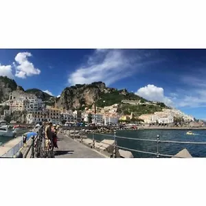 https://il-cuore-di-amalfi.hotels-amalfi.com